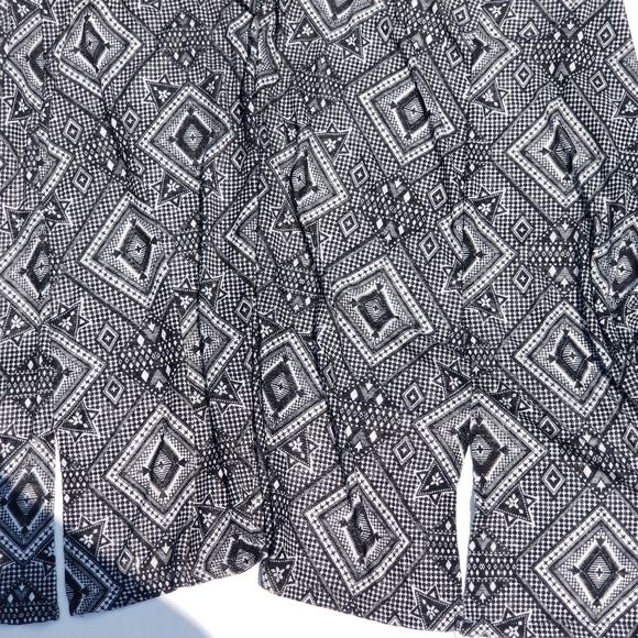 H&M Cover Up - Picture 9 of 9